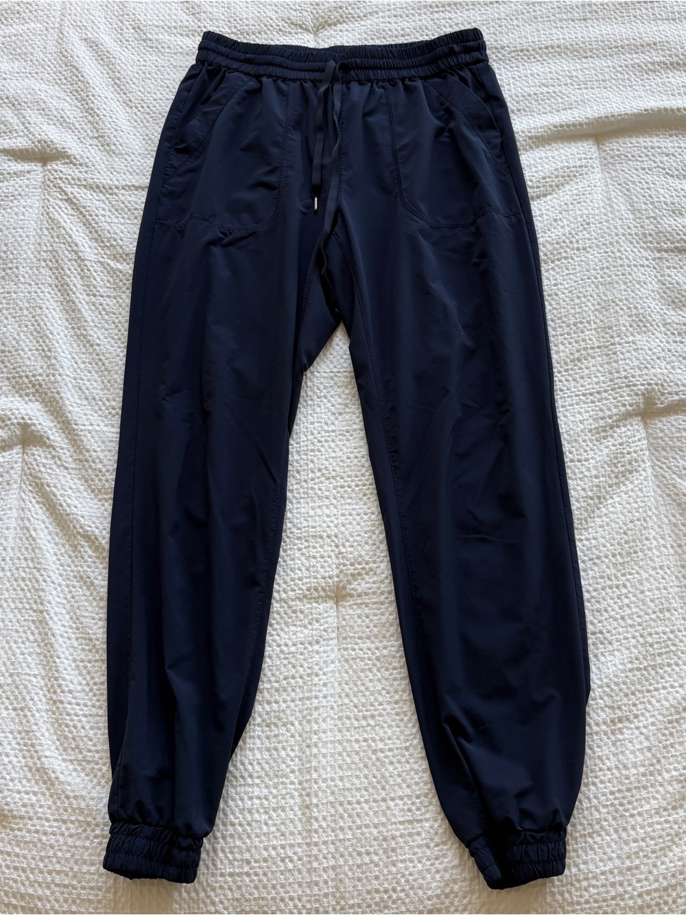 Aritzia TNA Lightweight Joggers